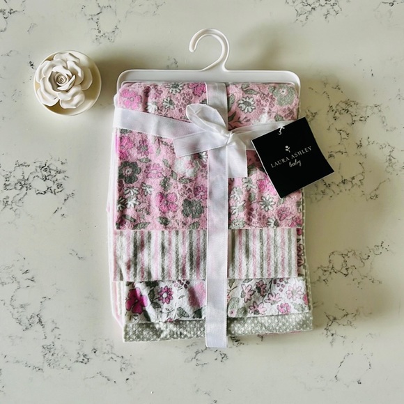 Laura Ashley 4 pack baby receiving blankets - Picture 2 of 10